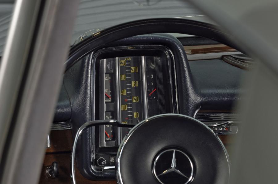  Mercedes-Benz S-Class 1959 года  (фото 10 из 16)
